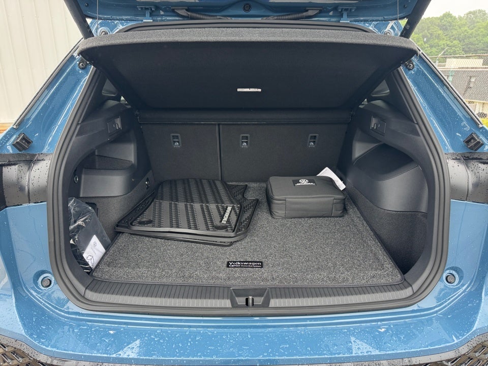 2026 Volkswagen Tiguan SEL R-Line Turbo