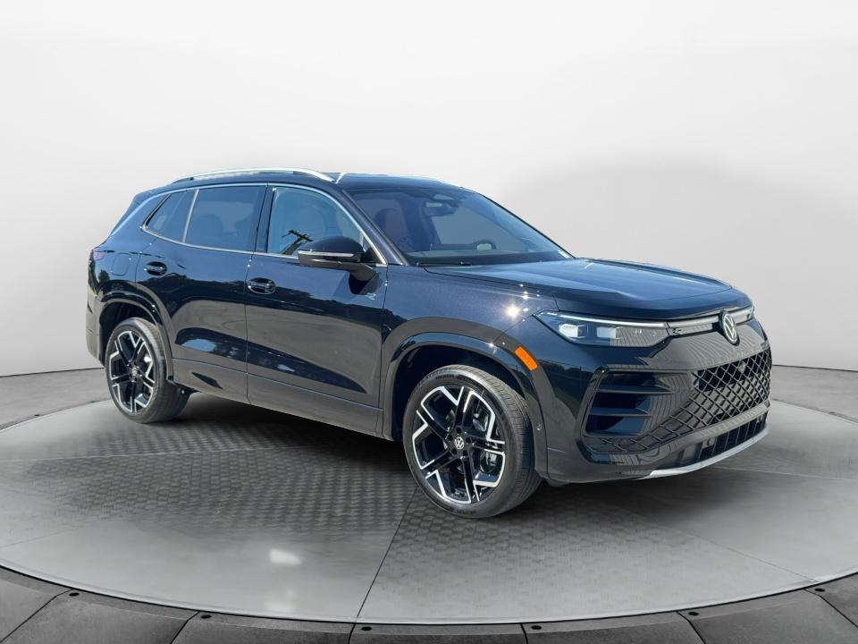 2026 Volkswagen Tiguan SEL R-Line Turbo