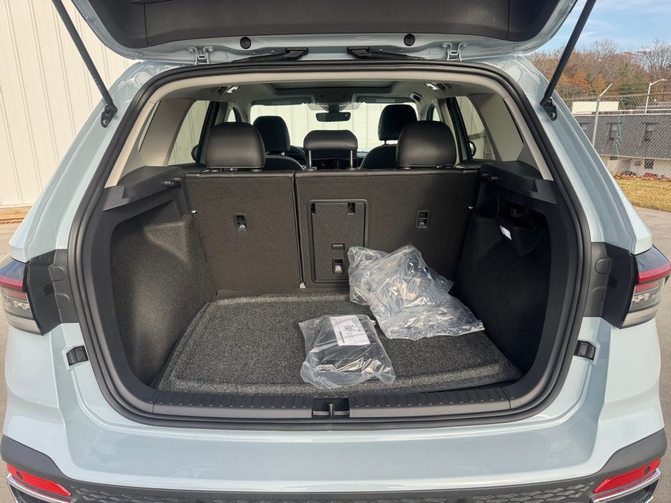 2026 Volkswagen Taos SE