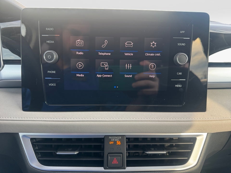 2026 Volkswagen Taos SE