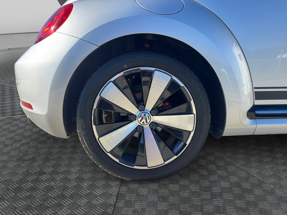 2013 Volkswagen Beetle Convertible 2.0T