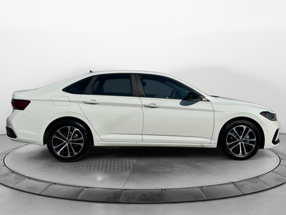 2027 Volkswagen Jetta Sport