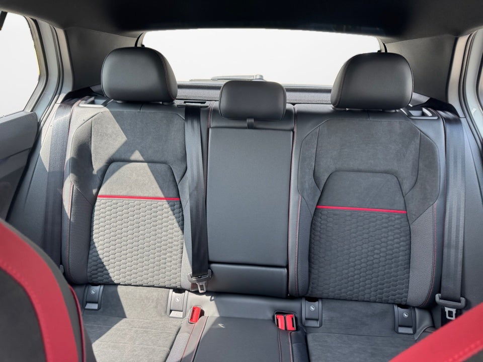 2025 Volkswagen Golf GTI 2.0T SE