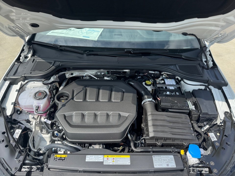 2025 Volkswagen Golf GTI 2.0T SE