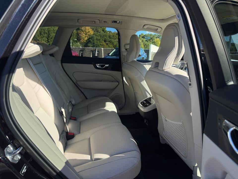 2020 Volvo XC60 Inscription