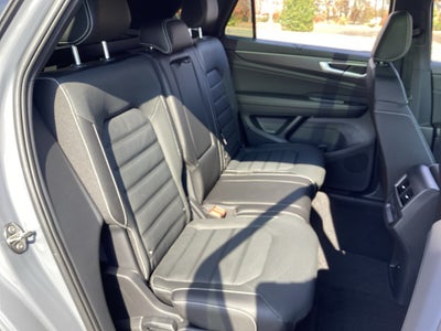 2026 Volkswagen Atlas Cross Sport 2.0T SEL R-Line Black