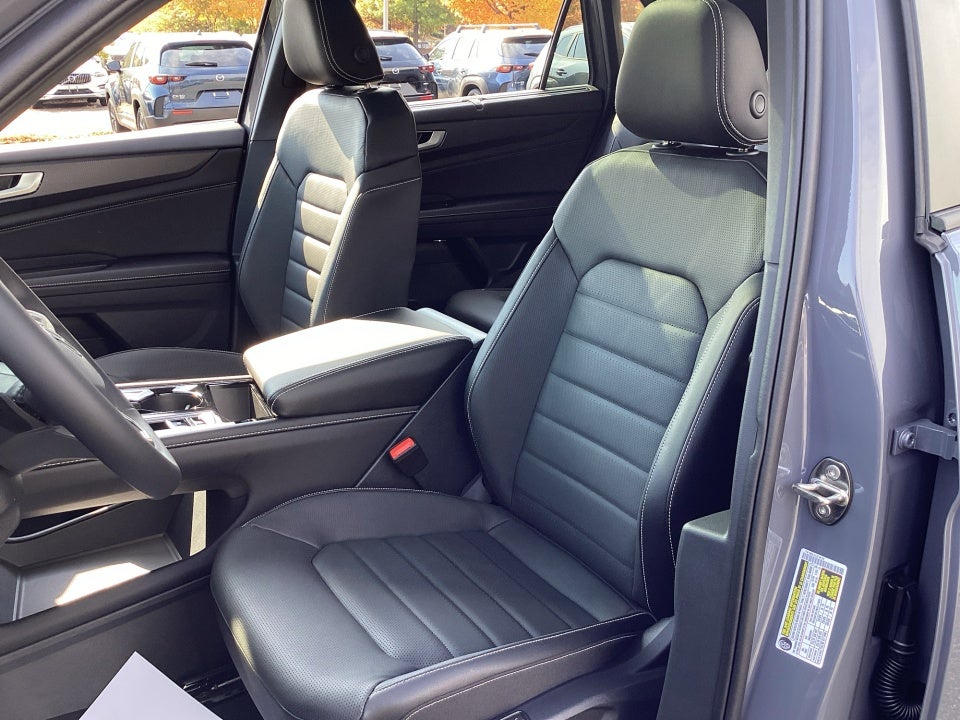 2026 Volkswagen Atlas Cross Sport 2.0T SEL R-Line Black