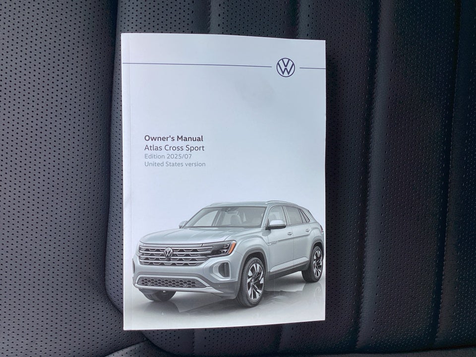 2026 Volkswagen Atlas Cross Sport 2.0T SEL R-Line Black