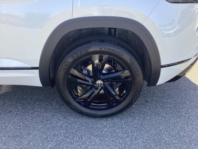 2026 Volkswagen Atlas Cross Sport SEL R-Line Black