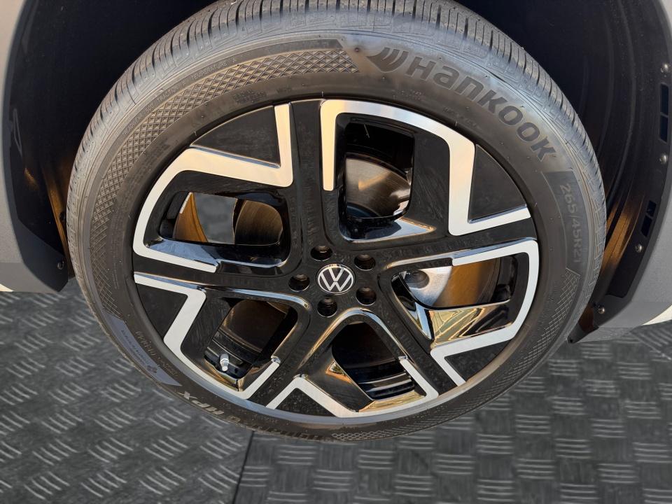 2027 Volkswagen Atlas SEL Premium R-Line