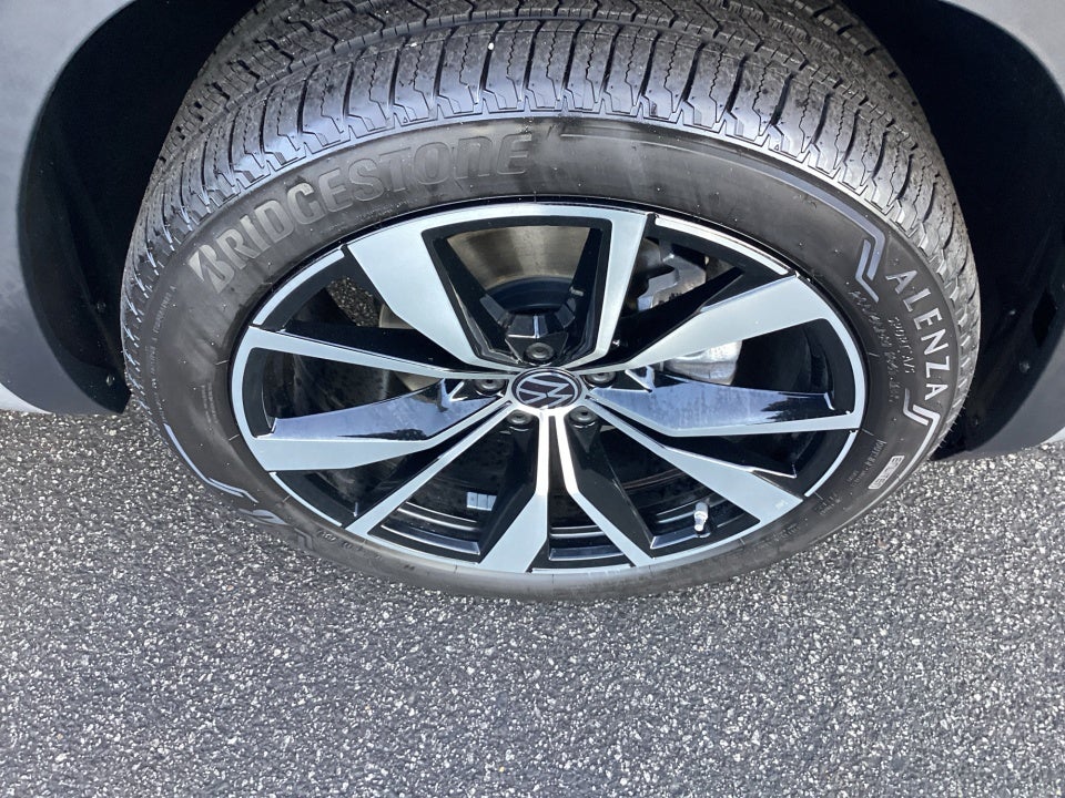 2026 Volkswagen Atlas SEL Premium R-Line