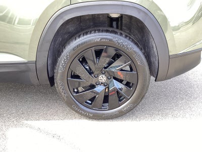 2026 Volkswagen Atlas Cross Sport SE with Technology