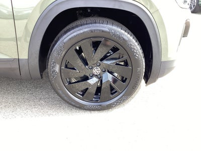 2026 Volkswagen Atlas Cross Sport SE with Technology