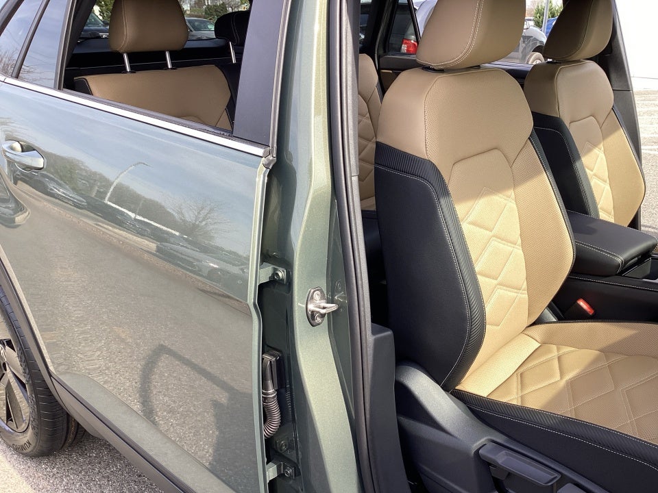 2026 Volkswagen Atlas Cross Sport SE with Technology