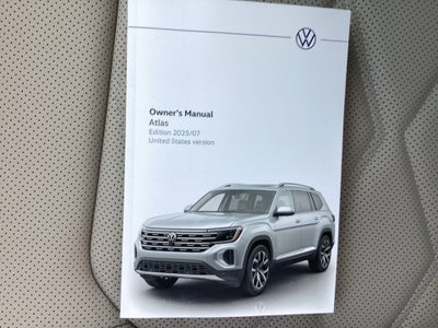 2026 Volkswagen Atlas SE with Technology