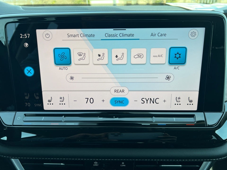 2026 Volkswagen Atlas SE with Technology