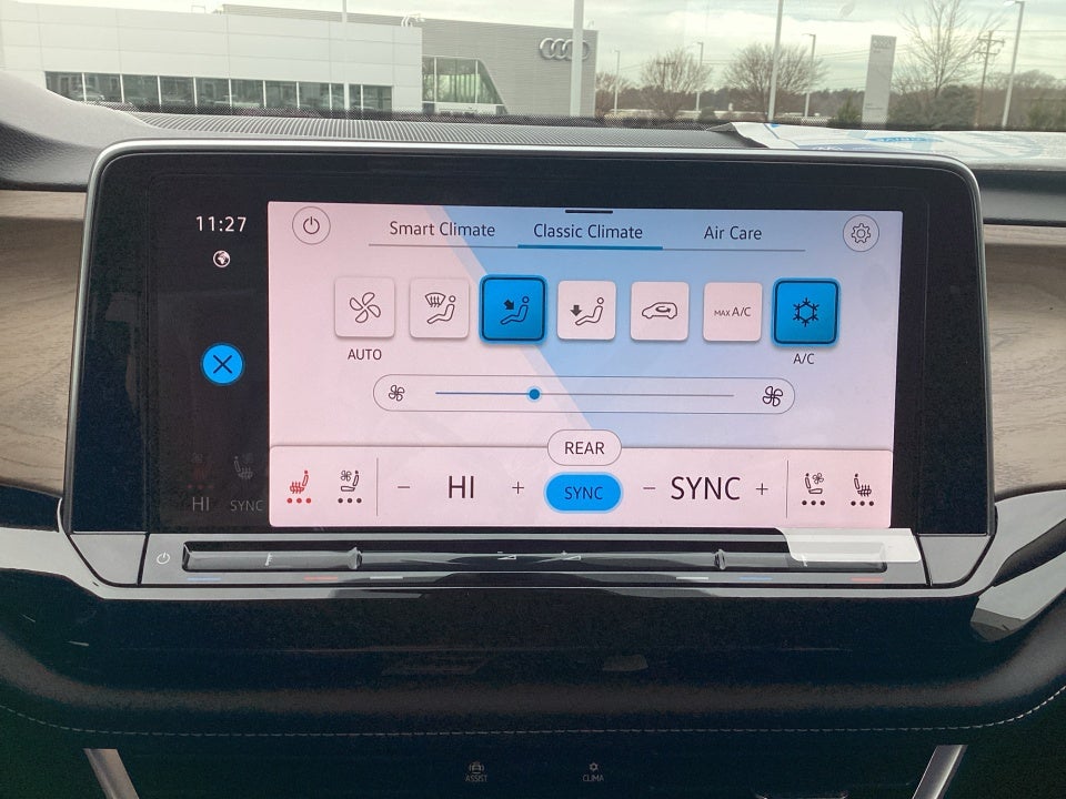 2026 Volkswagen Atlas SE with Technology