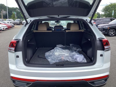 2026 Volkswagen Atlas Cross Sport SE with Technology