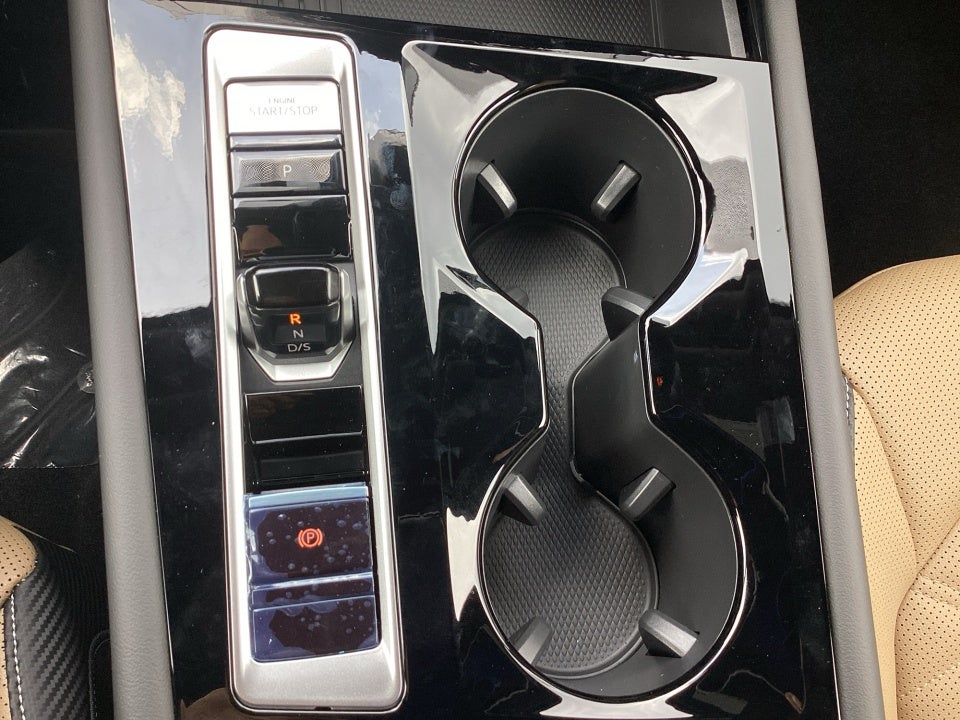 2026 Volkswagen Atlas Cross Sport SE with Technology