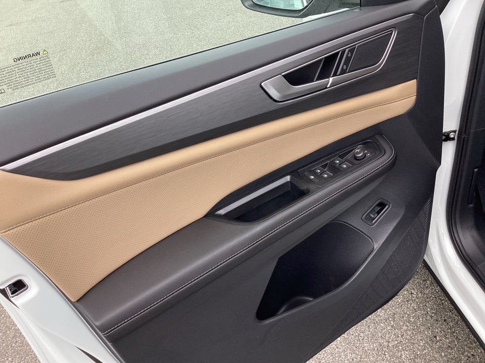 2026 Volkswagen Atlas Cross Sport SE with Technology
