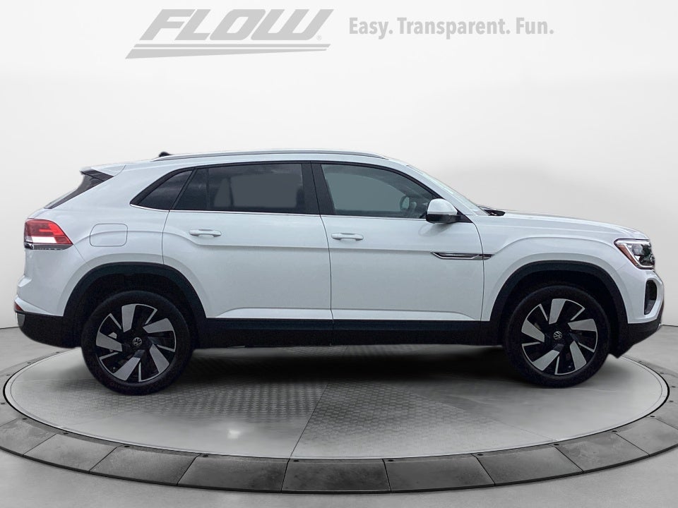 2026 Volkswagen Atlas Cross Sport SE with Technology