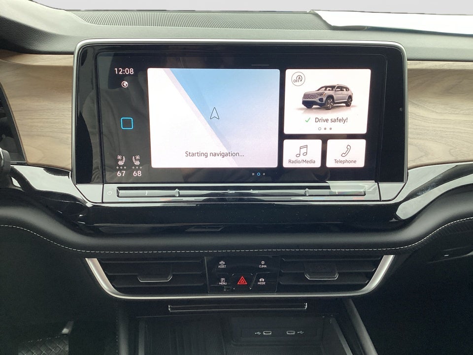 2026 Volkswagen Atlas SE with Technology