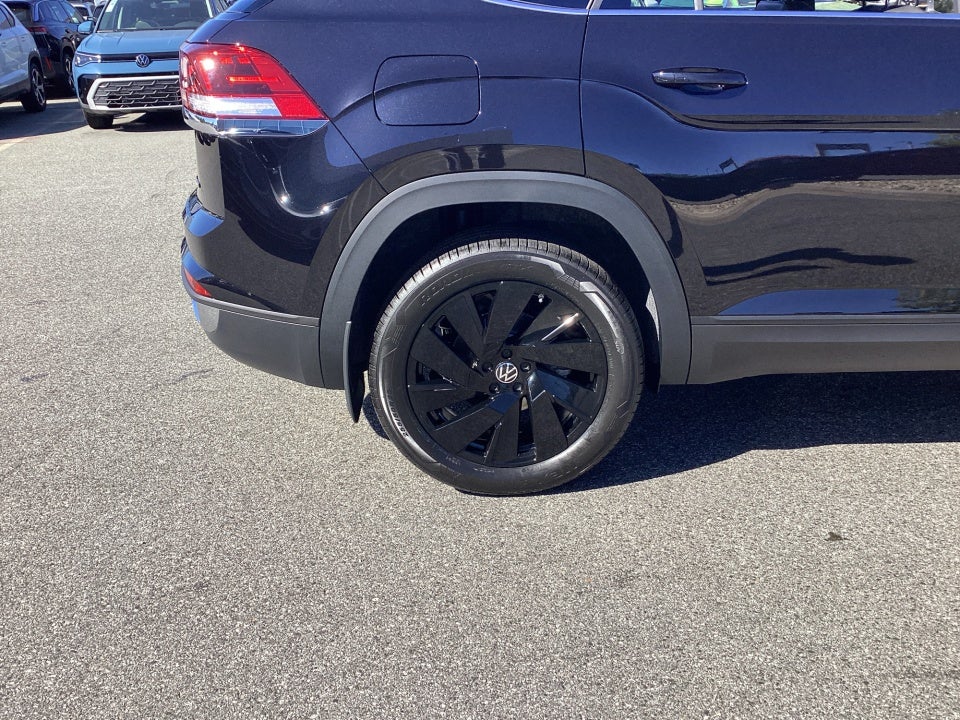 2026 Volkswagen Atlas Cross Sport SE with Technology