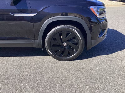 2026 Volkswagen Atlas Cross Sport SE with Technology