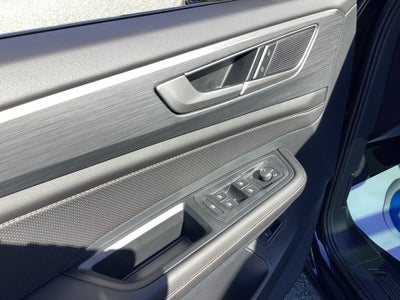 2026 Volkswagen Atlas Cross Sport SE with Technology