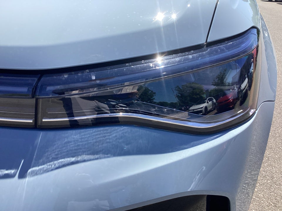 2026 Volkswagen Taos SE Black