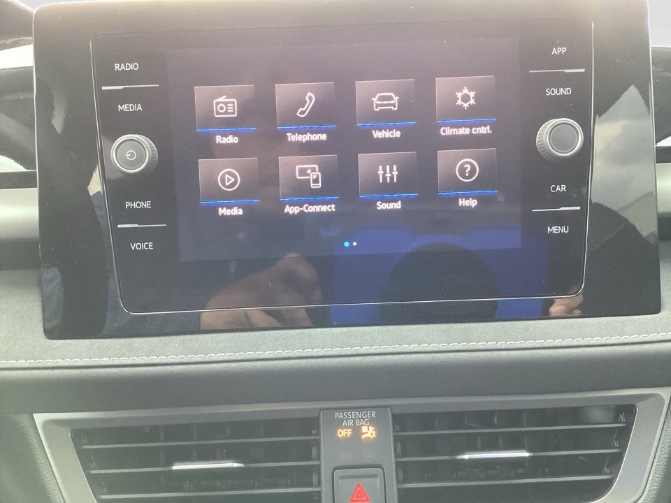 2026 Volkswagen Taos SE Black