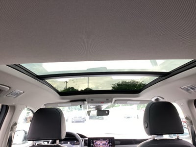 2026 Volkswagen Taos SE Black