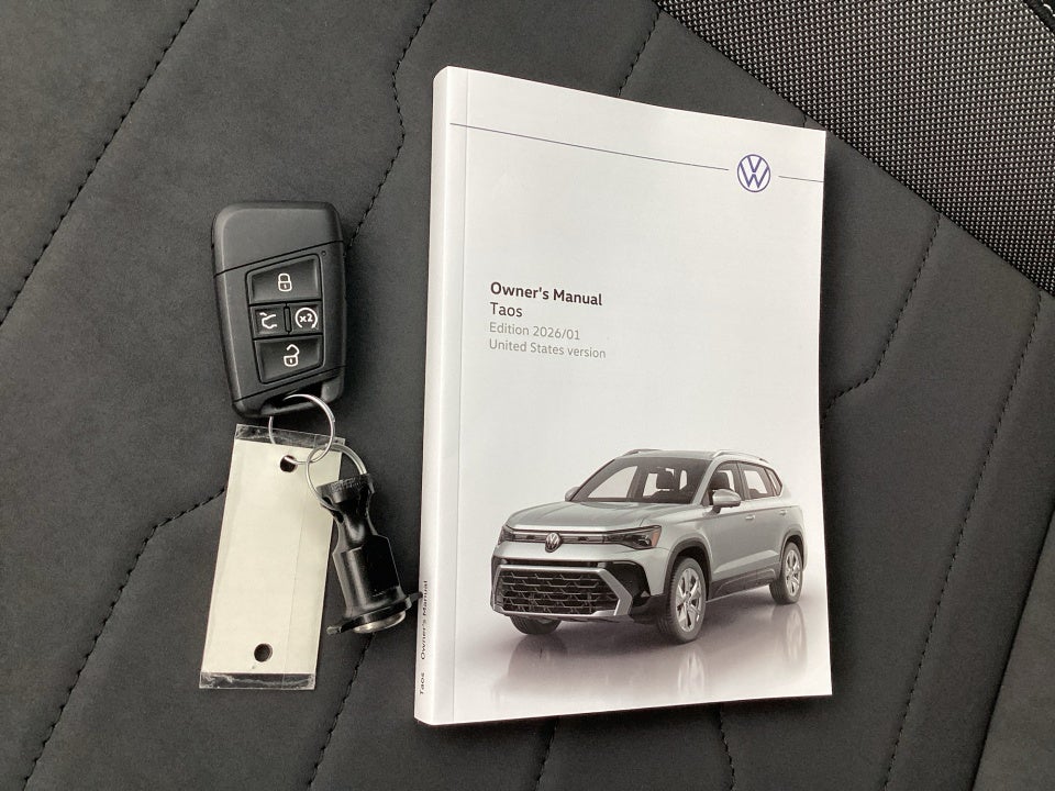 2026 Volkswagen Taos SE Black