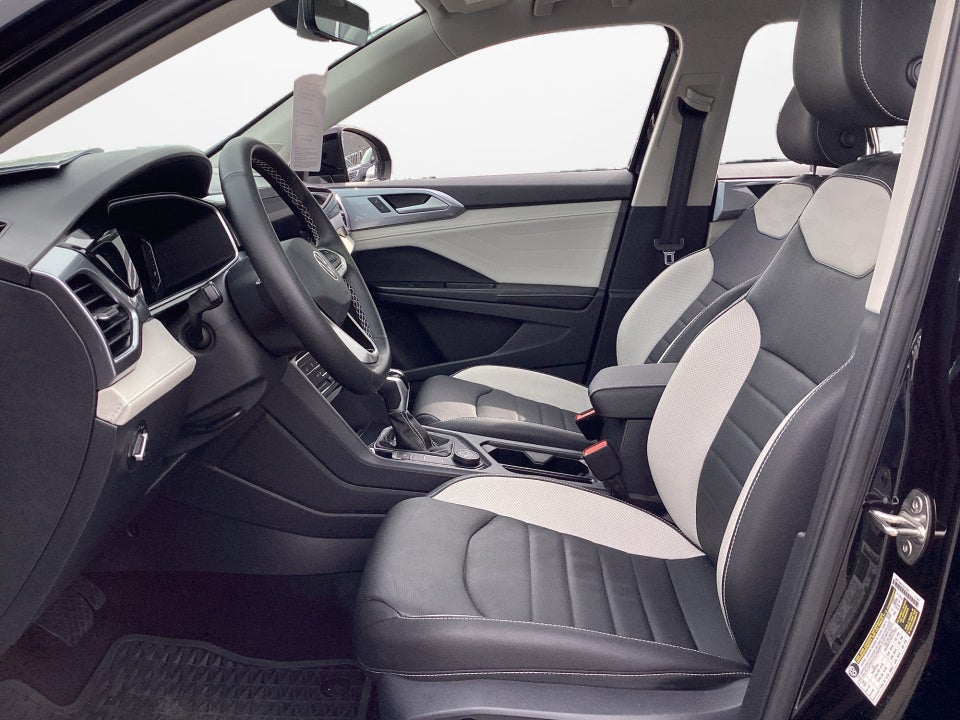 2025 Volkswagen Taos 1.5T SEL