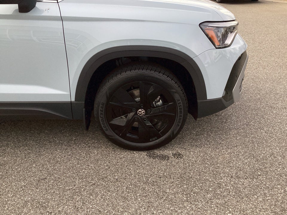 2026 Volkswagen Taos SE