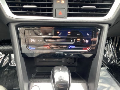 2026 Volkswagen Taos SE