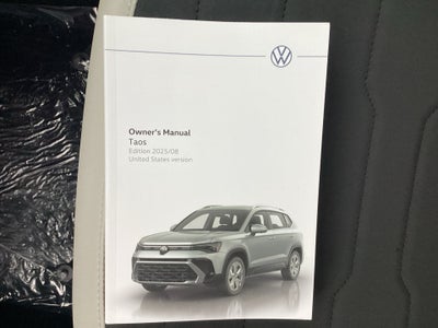 2026 Volkswagen Taos SE