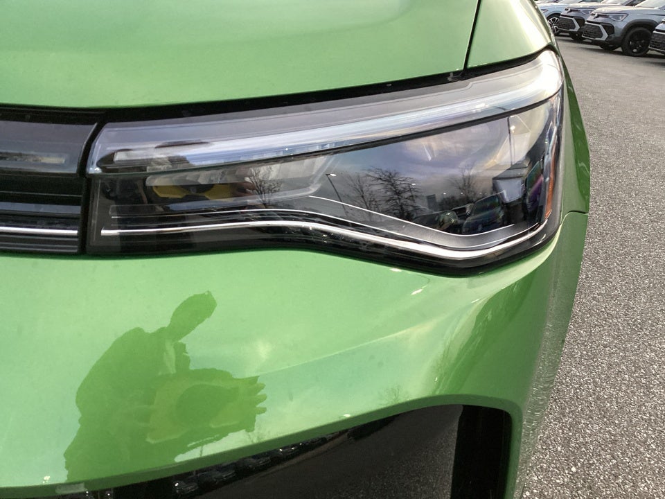 2026 Volkswagen Taos SE