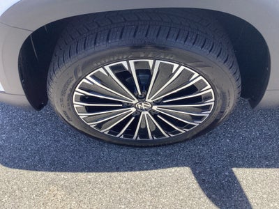 2026 Volkswagen Taos SE