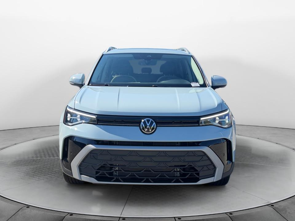 2027 Volkswagen Taos SE