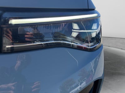 2027 Volkswagen Taos SE