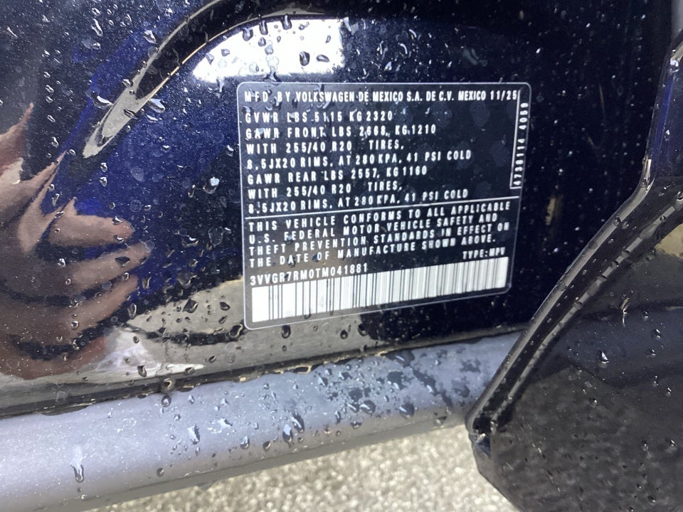 2026 Volkswagen Tiguan SE R-Line Black