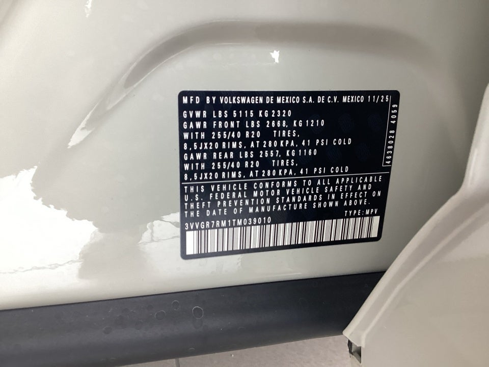 2026 Volkswagen Tiguan SE R-Line Black