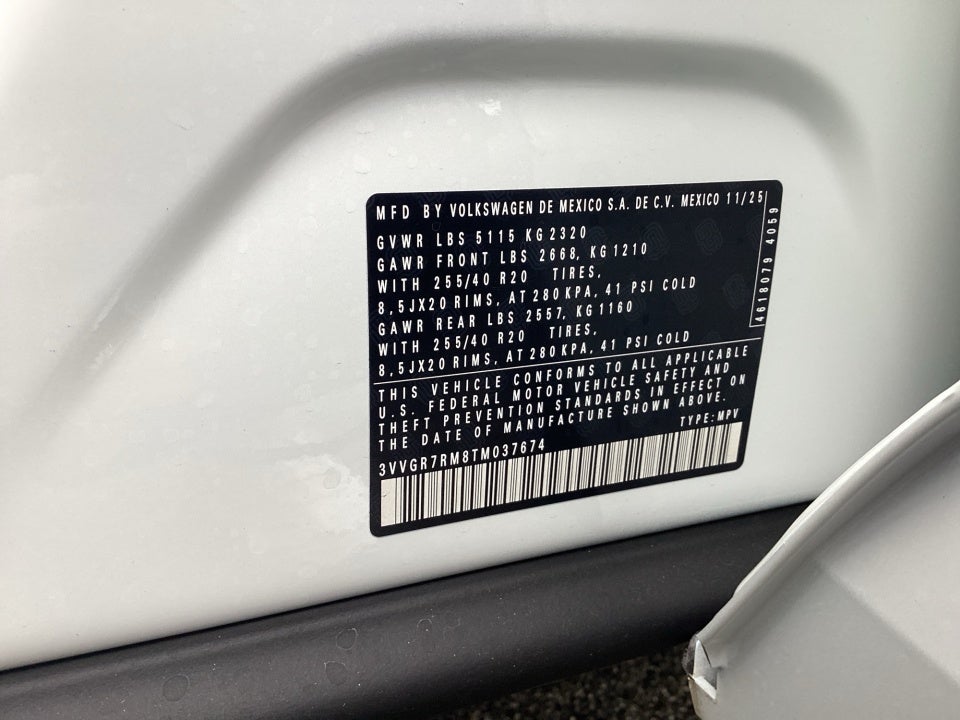 2026 Volkswagen Tiguan SE R-Line Black