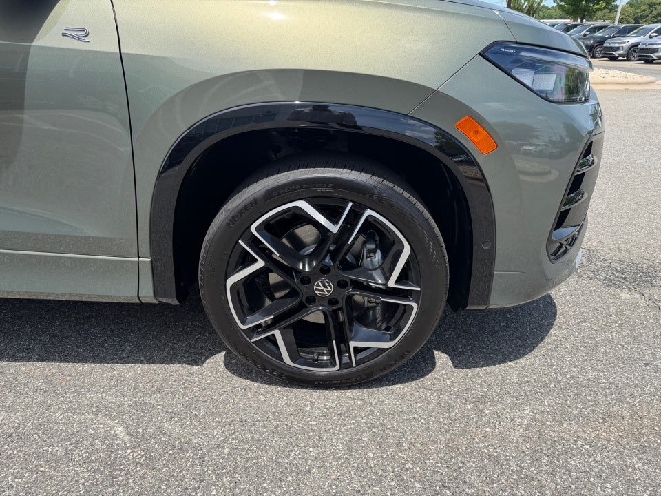 2026 Volkswagen Tiguan SEL R-Line Turbo