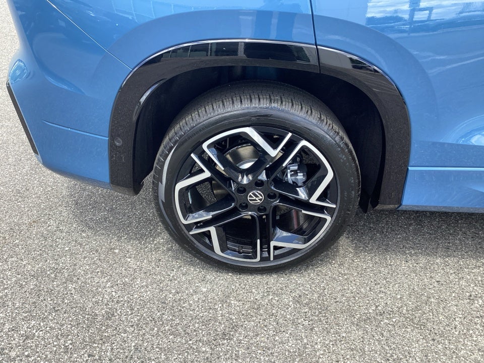 2026 Volkswagen Tiguan SEL R-Line Turbo