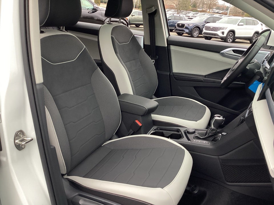 2026 Volkswagen Taos SE