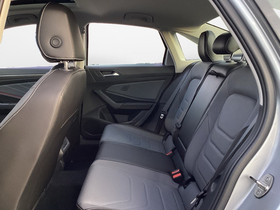 2026 Volkswagen Jetta SEL