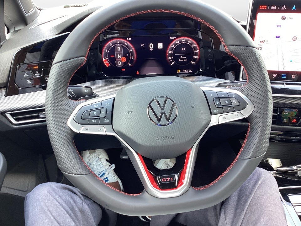 2025 Volkswagen Golf GTI 2.0T SE