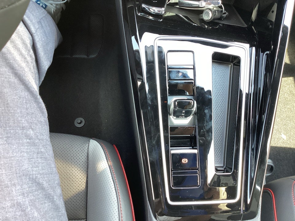 2025 Volkswagen Golf GTI 2.0T SE